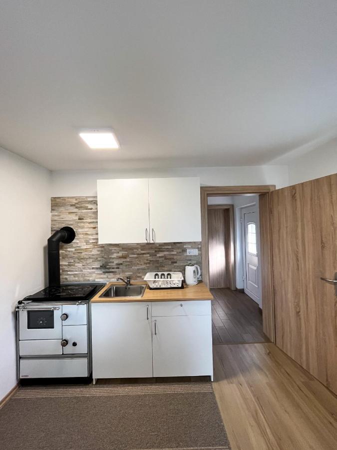Holiday House Tomajna ポドレフニク エクステリア 写真